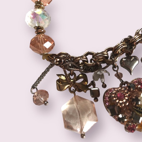 Vintage Betsey Johnson Elastic Charm Bracelet Hearts Crystals Embellished - Picture 6 of 9